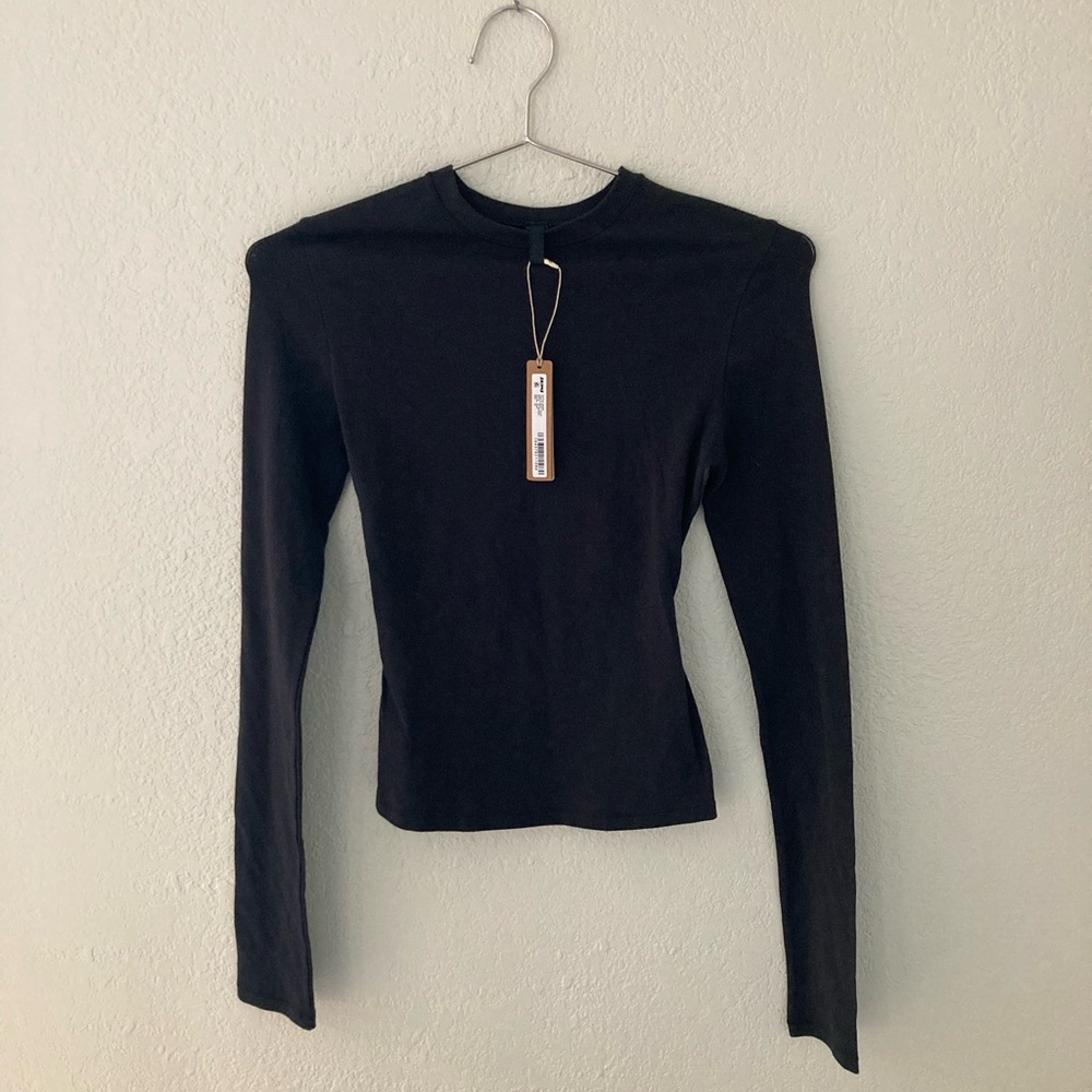 Skims long sleeve shirt